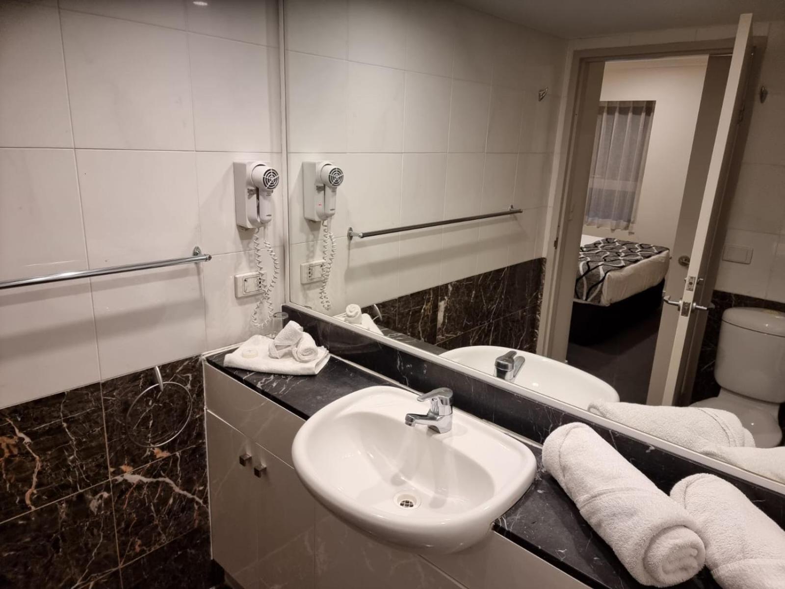 City Centre 38 Harbour Street 1 Bedroom With Balcony
